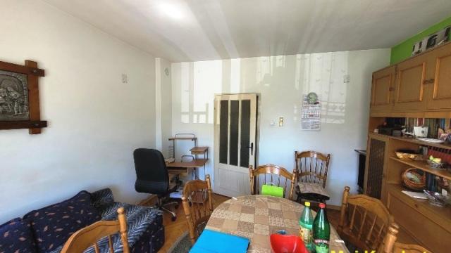 Kuća, Petosoban, Prodaja, 261m2, Prhovačka