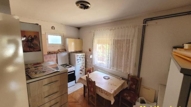 Kuća, Petosoban, Prodaja, 261m2, Prhovačka