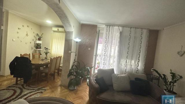 Stan, Trosoban, Prodaja, 89m2, Centar, Gradska lokacija, Ćuprija