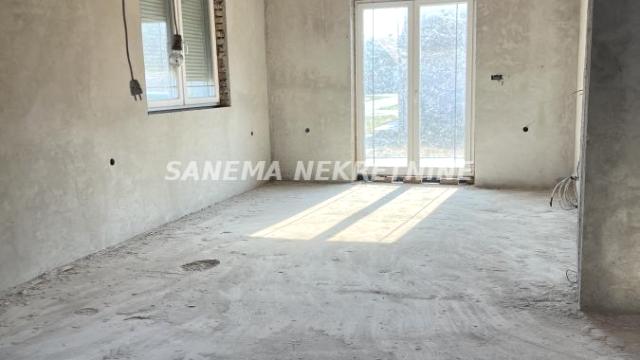 Kuća, četvoroiposoban, Prodaja, 150m2, Prnjavor, Okolno mesto, Trstenik