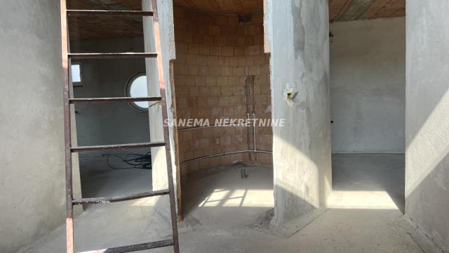 Kuća, četvoroiposoban, Prodaja, 150m2, Prnjavor, Okolno mesto, Trstenik