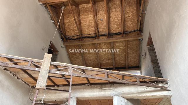 Kuća, četvoroiposoban, Prodaja, 150m2, Prnjavor, Okolno mesto, Trstenik