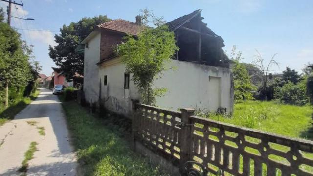 Kuća, četvorosoban, Prodaja, 200m2, Glogovac, Okolno mesto, Jagodina