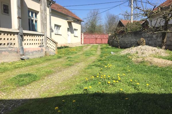 prodaja, kuca,
mali-popovic-opstina-jagodina, 412442, petosoban-i-veci-kralja-petra-i