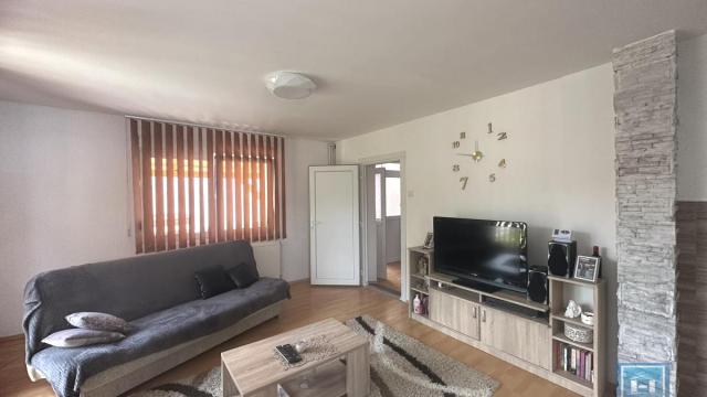Kuća, Trosoban, Prodaja, 131m2, Gradska lokacija, Ćuprija