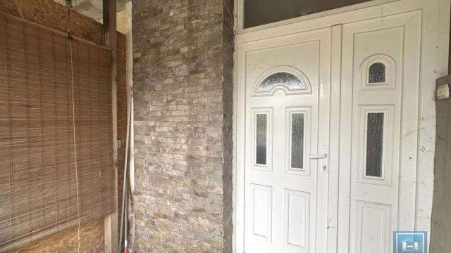 Kuća, Trosoban, Prodaja, 80m2, Centar, Gradska lokacija, Ćuprija