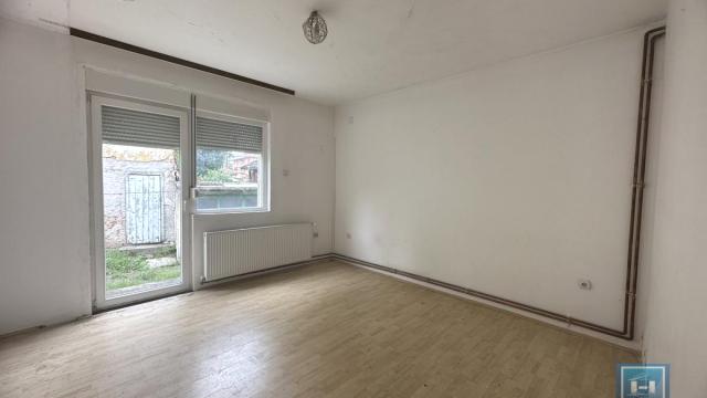 Kuća, Trosoban, Prodaja, 80m2, Centar, Gradska lokacija, Ćuprija