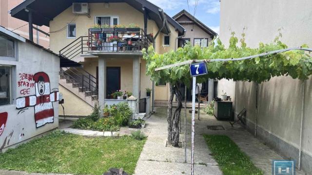Kuća, Prodaja, 119m2, Centar, Gradska lokacija, Jagodina