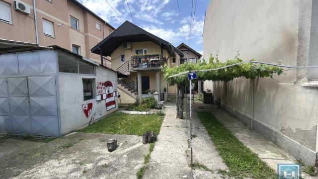 Kuća, Prodaja, 119m2, Centar, Gradska lokacija, Jagodina