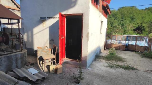 Kuća, četvorosoban, Prodaja, 150m2, Okolno mesto, Svilajnac