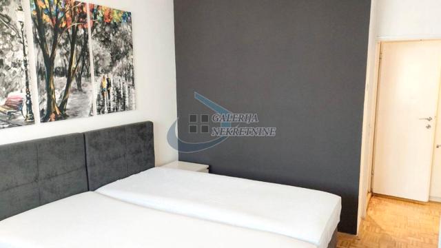 Stan, Trosoban, Prodaja, 77m2, Banjica, Voždovac, Bulevar oslobođenja