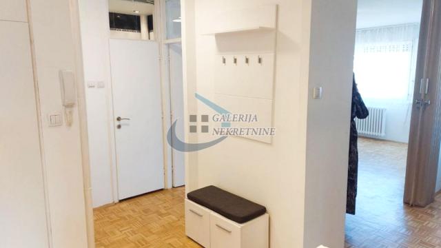 Stan, Trosoban, Prodaja, 77m2, Banjica, Voždovac, Bulevar oslobođenja