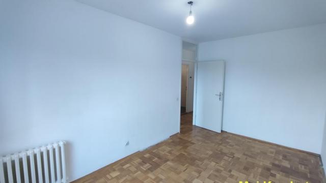 Stan, Trosoban, Prodaja, 78m2, Blok 44 (TC Piramida), Novi Beograd, Gandijeva
