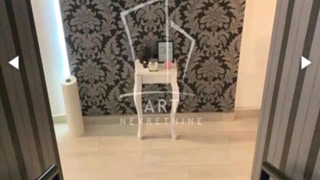 Poslovni prostor, četvorosoban, Izdavanje, 44m2, bulevar zorana djindjica 95