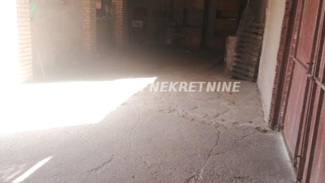 Kuća, Trosoban, Prodaja, 89m2, Širi centar, Gradska lokacija, Apatin