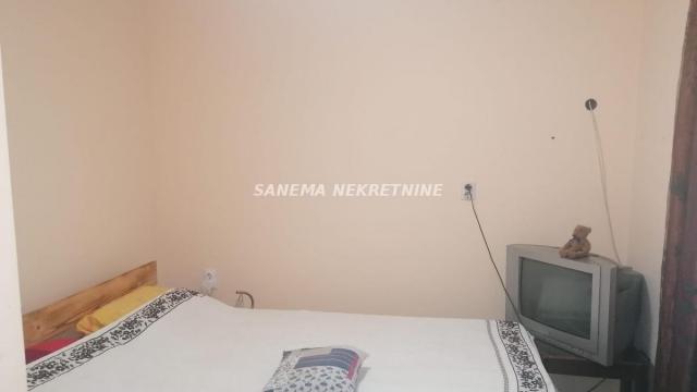 Kuća, Trosoban, Prodaja, 89m2, Širi centar, Gradska lokacija, Apatin