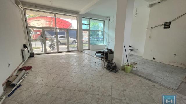 Poslovni prostor, Prodaja, 65m2, Pivara, Gradska lokacija, Jagodina