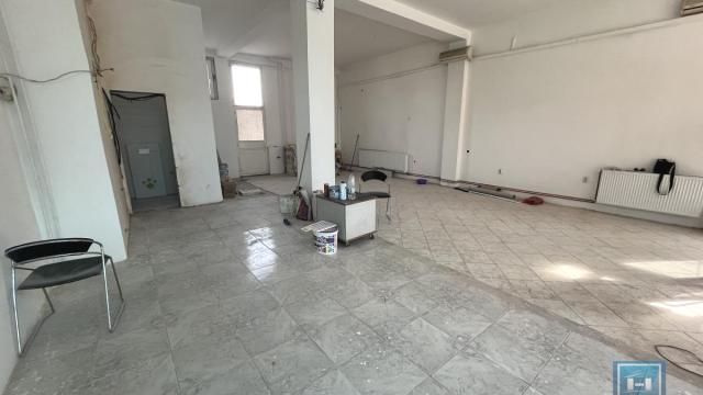 Poslovni prostor, Prodaja, 65m2, Pivara, Gradska lokacija, Jagodina