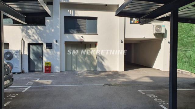 Poslovni prostor, Izdavanje, 14m2, Bulbulder, Zvezdara, Dimitrija Tucovića