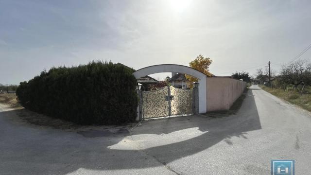 Kuća, Trosoban, Prodaja, 73m2, Okolno mesto, Jagodina