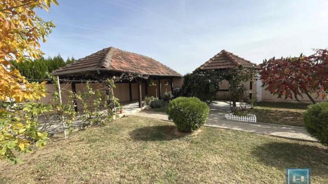 Kuća, Trosoban, Prodaja, 73m2, Okolno mesto, Jagodina