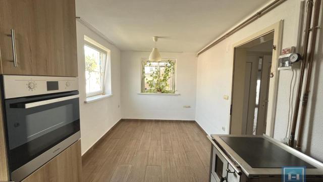 Kuća, Trosoban, Prodaja, 73m2, Okolno mesto, Jagodina