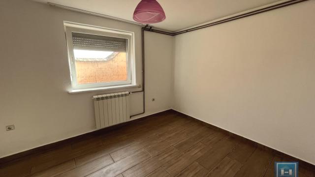Kuća, Trosoban, Prodaja, 73m2, Okolno mesto, Jagodina