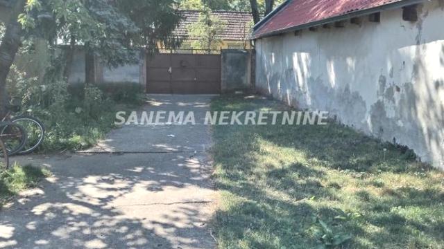 Kuća, Prodaja, 205m2, Selenča, Gradska lokacija, Sombor