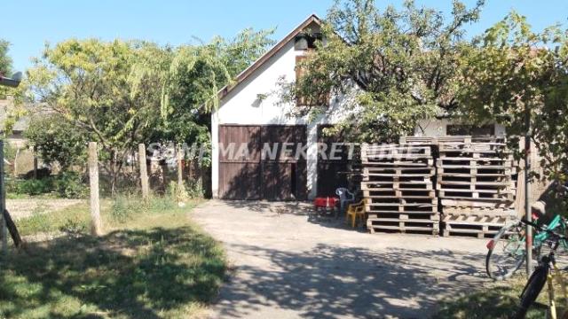 Kuća, Prodaja, 205m2, Selenča, Gradska lokacija, Sombor