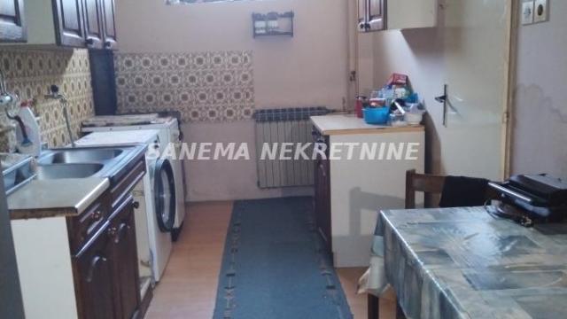 Kuća, Prodaja, 205m2, Selenča, Gradska lokacija, Sombor