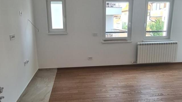Stan, Dvoiposoban, Prodaja, 54m2, Olimp, Zvezdara, Milana Rakića