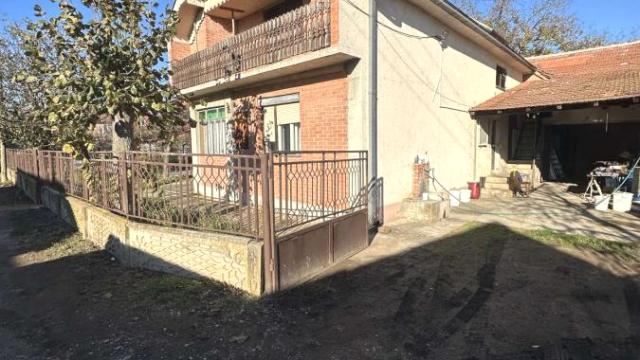 Kuća, Prodaja, 490m2, Ćuprija