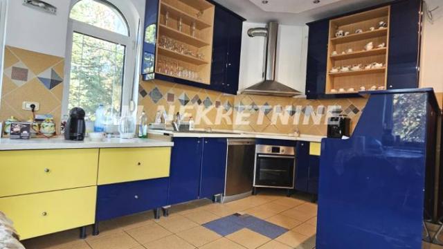 Kuća, Izdavanje, 980m2, Jajinci, Voždovac, Bulevar Jna