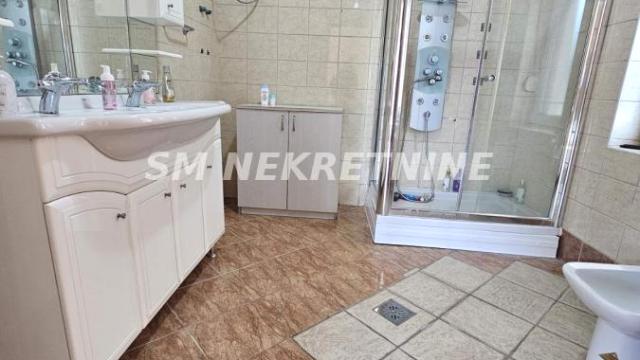 Kuća, Izdavanje, 980m2, Jajinci, Voždovac, Bulevar Jna