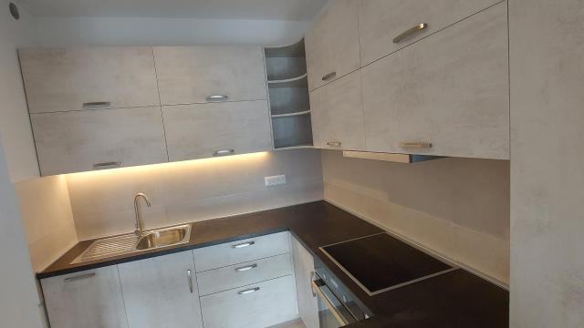 Stan, Trosoban, Izdavanje, 81m2, Centar, Stari grad, Bulevar Vojvode Bojovića