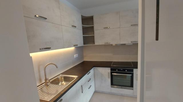 Stan, Trosoban, Izdavanje, 81m2, Centar, Stari grad, Bulevar Vojvode Bojovića