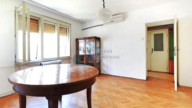 Stan, Trosoban, Prodaja, 59m2, Topličin venac, Stari grad, Maršala Birjuzova