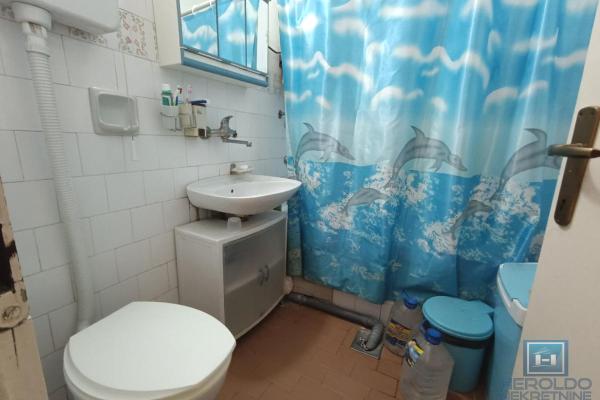 prodaja, kuca,
dimitrija-tucovica-grad-jagodina, 465971, dvosoban