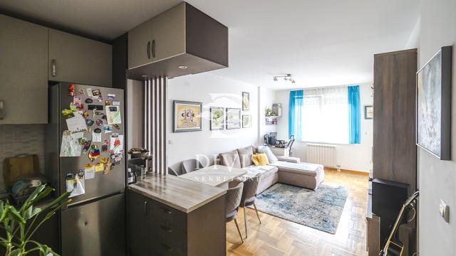 Stan, Trosoban, Prodaja, 62m2, Bulevar JNA