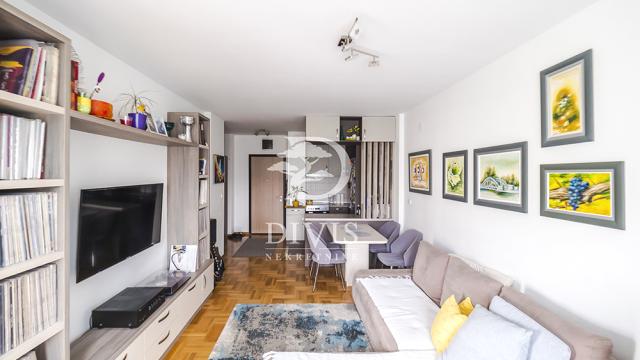 Stan, Trosoban, Prodaja, 62m2, Bulevar JNA