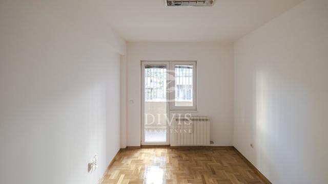 Stan, Dvosoban, Prodaja, 52m2, Bilećka