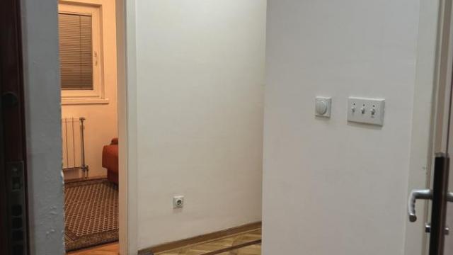 Stan, Jednoiposoban, Izdavanje, 40m2, Miljakovac, Rakovica, Vareška