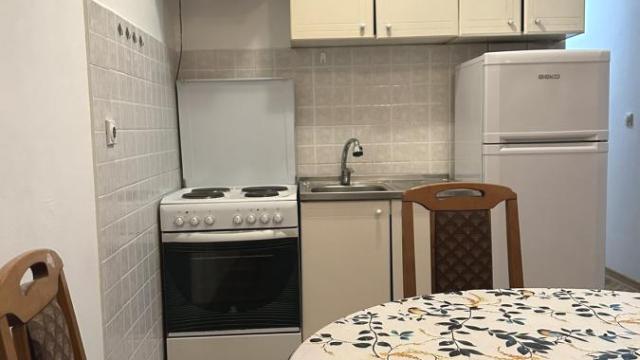 Stan, Jednoiposoban, Izdavanje, 40m2, Miljakovac, Rakovica, Vareška