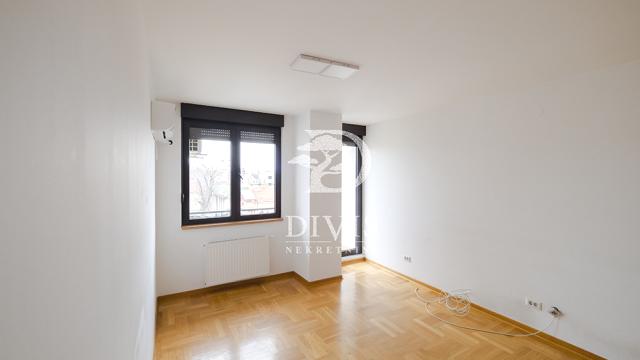 Stan, Trosoban, Prodaja, 66m2, Starca Vujadina