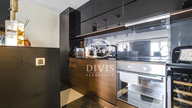Stan, Dvoiposoban, Prodaja, 78m2, Bulevar despota Stefana