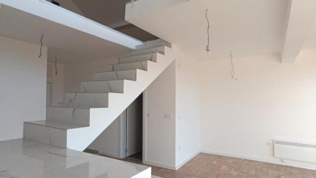 Stan, četvorosoban, Prodaja, 160m2, Jajinci, Voždovac, Hajduk Stojka
