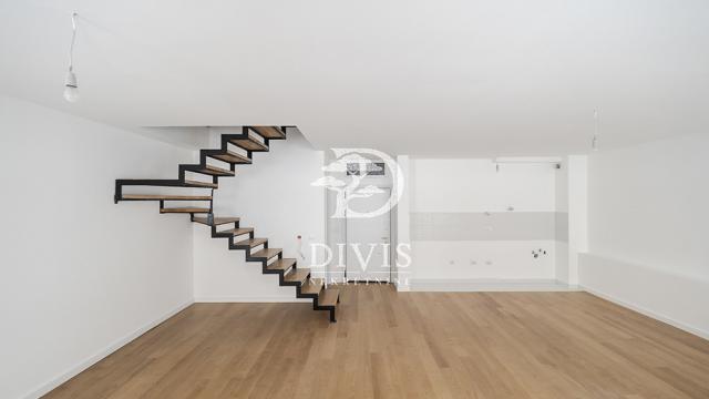 Stan, četvorosoban, Prodaja, 100m2, Kod Beogradskog dramskog