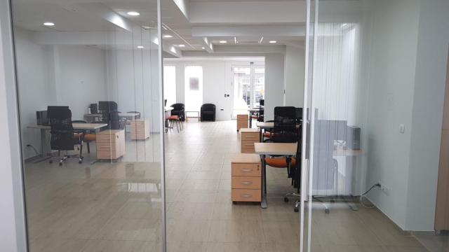 Poslovni prostor, Prodaja, 165m2, Centar, Gradska lokacija, Jagodina