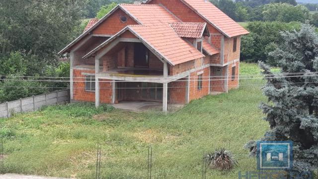 Poslovni prostor, Prodaja, 500m2, Okolno mesto, Lapovo