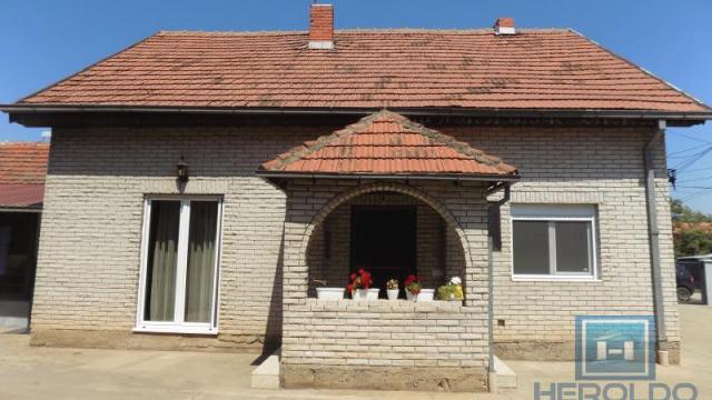 Kuća, Prodaja, 250m2, Železnička stanica, Novi Sad, Novi Sad